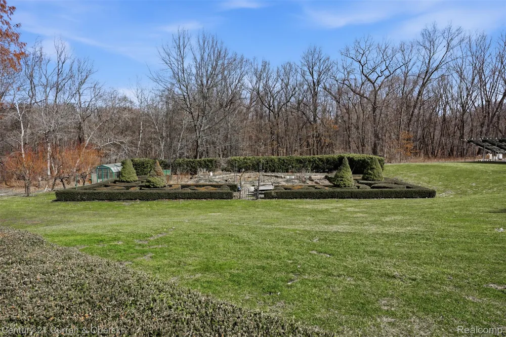 11479 Clyde Road Hartland Township, MI 48430