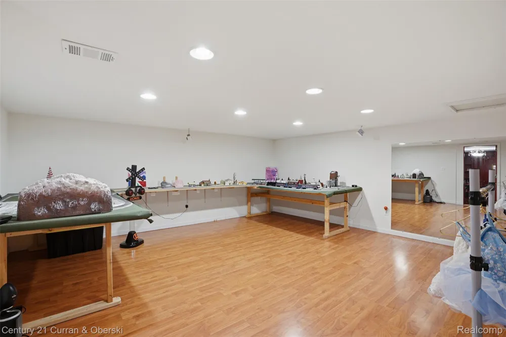 11479 Clyde Road Hartland Township, MI 48430