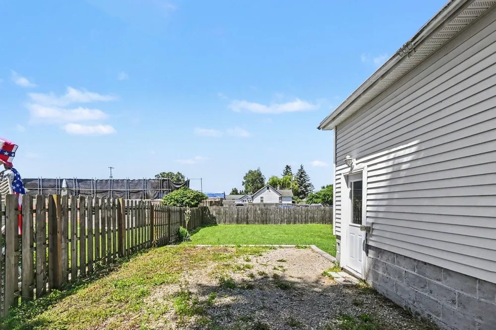 440 Condad Avenue Blackman Charter Township, MI 49202