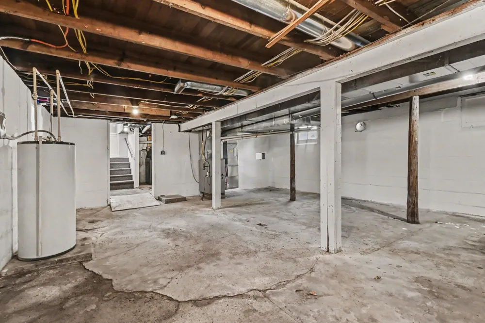 440 Condad Avenue Blackman Charter Township, MI 49202