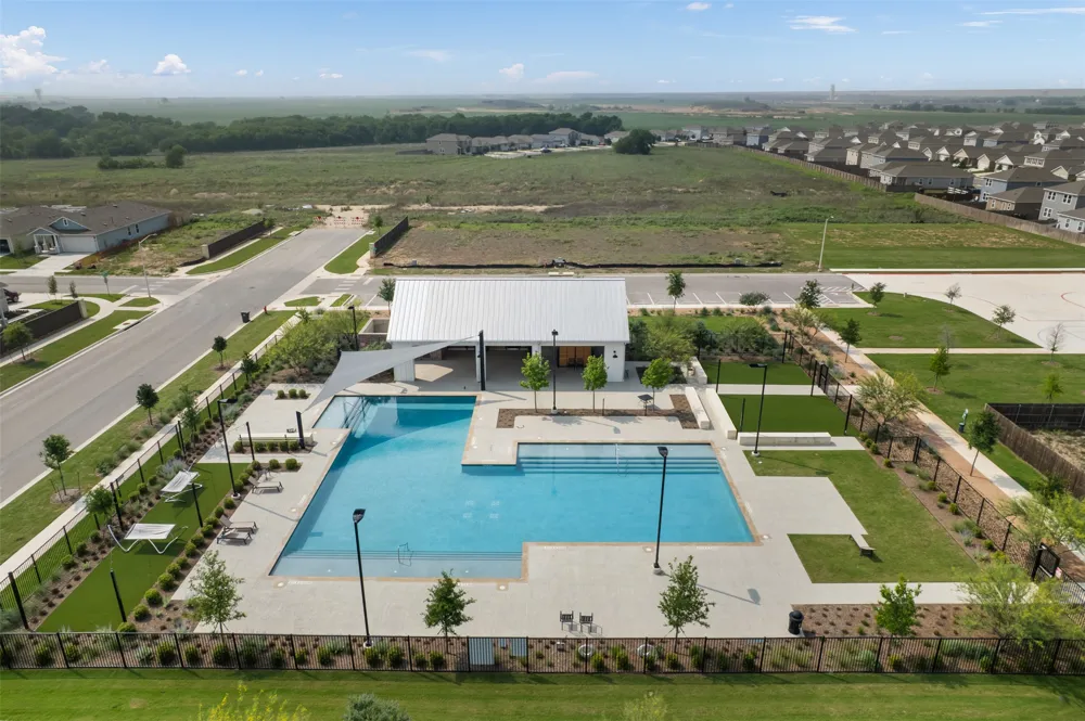 147 Heather Glen Way Maxwell, TX 78656