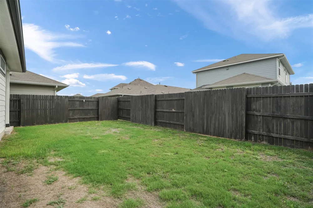 147 Heather Glen Way Maxwell, TX 78656