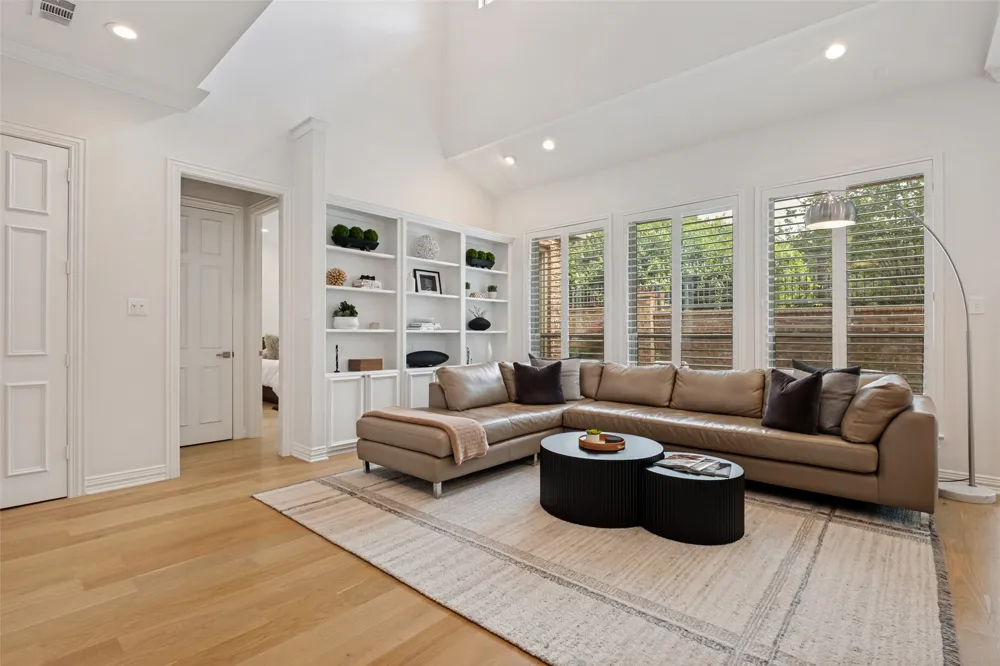 4035 Wembley Terrace Dallas, TX 75220