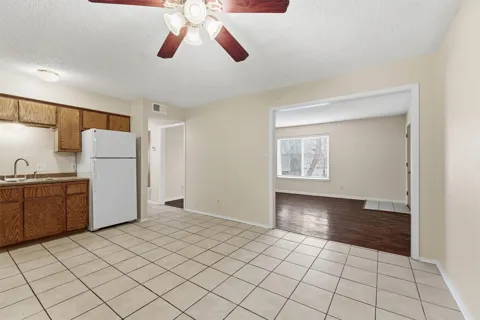 410 W Franklin Street #8