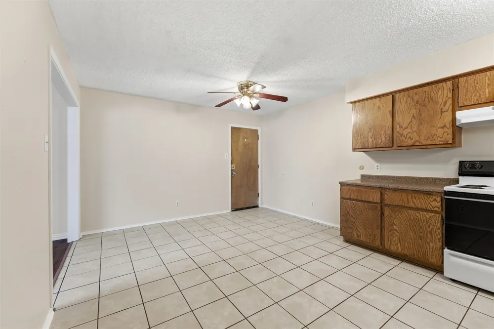 410 W Franklin Street #8 Waxahachie, TX 75165