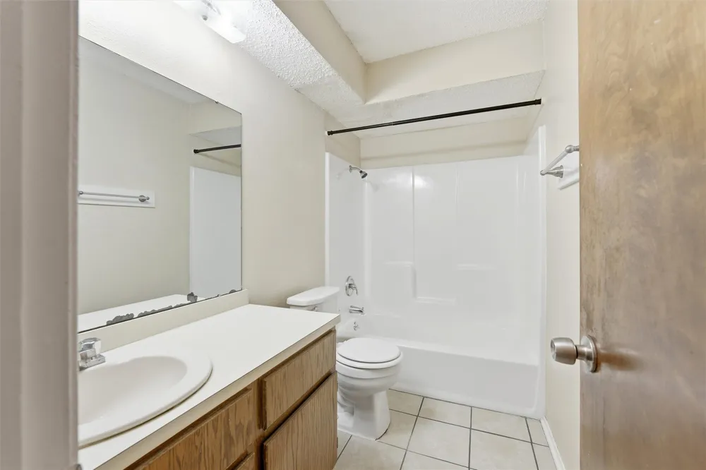 410 W Franklin Street #8 Waxahachie, TX 75165
