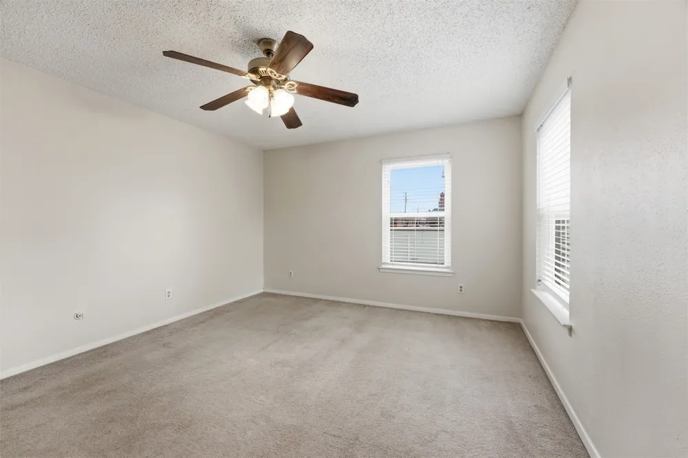 410 W Franklin Street #8 Waxahachie, TX 75165
