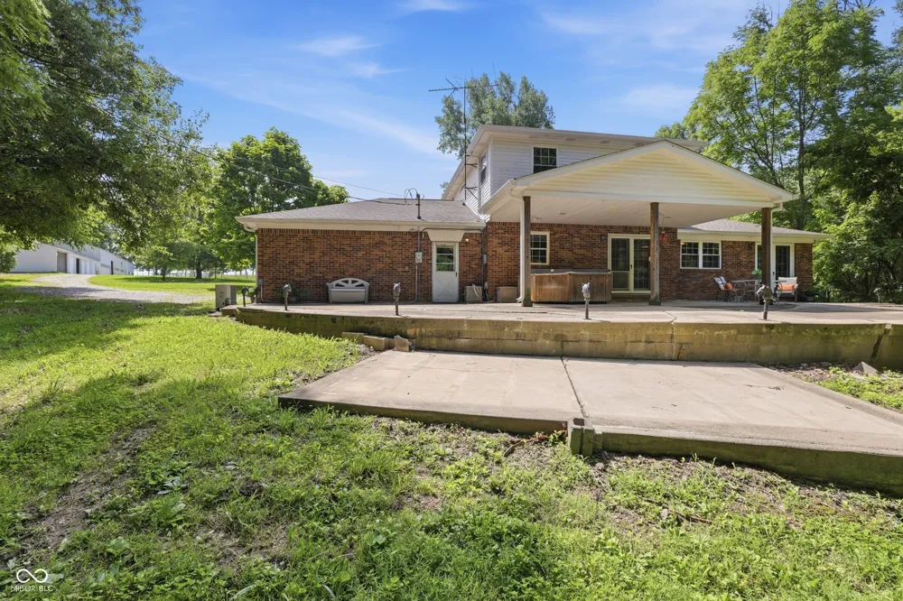 7334 County Road 600 E Bainbridge, IN 46105