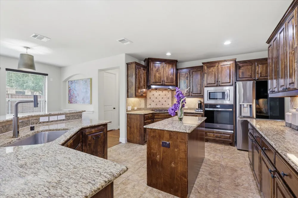 7821 Rosebank The Colony, TX 75056