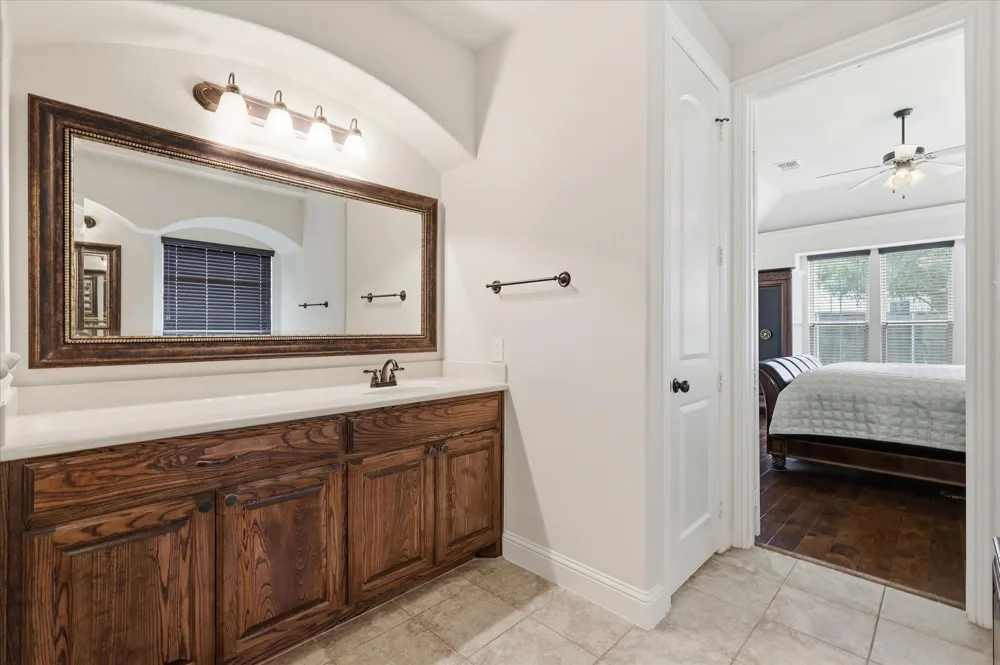 7821 Rosebank The Colony, TX 75056