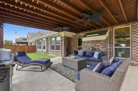 7821 Rosebank