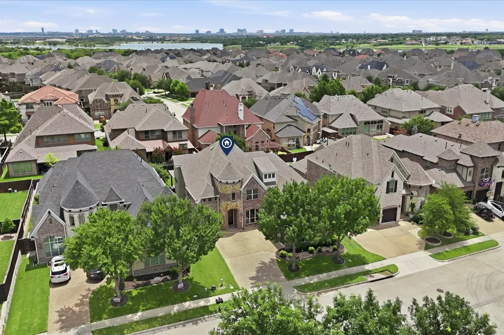 7821 Rosebank The Colony, TX 75056
