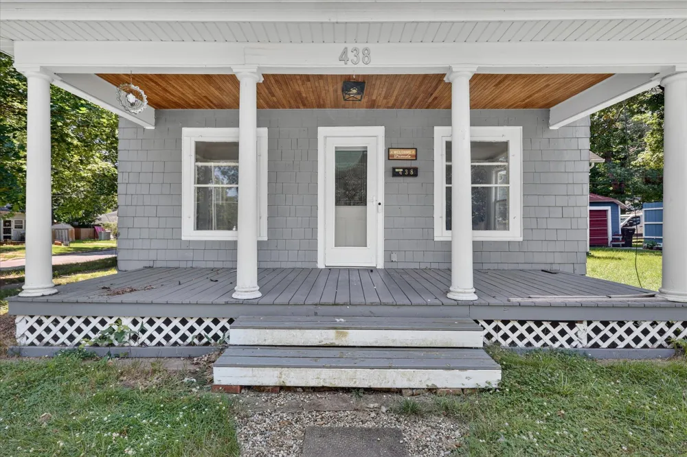 438 E Center Street Hastings, MI 49058