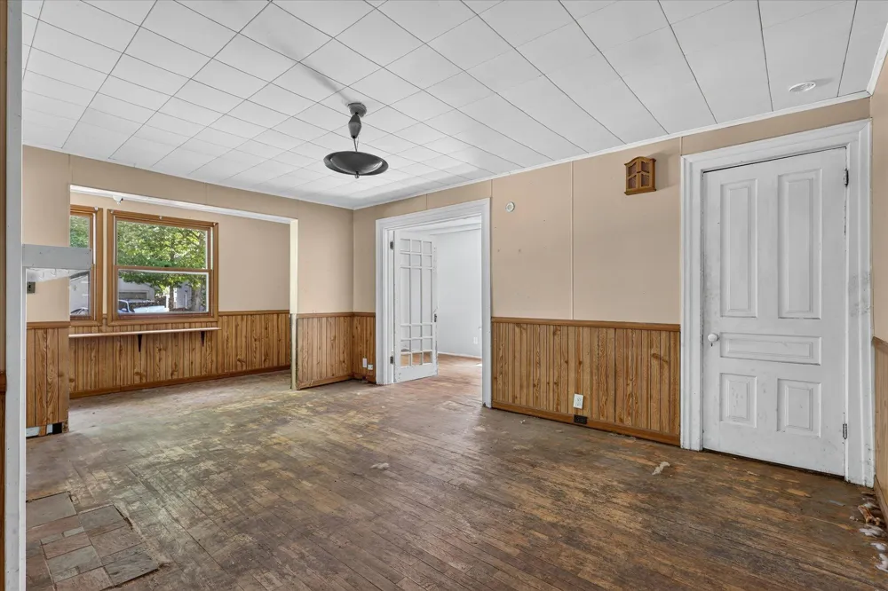 438 E Center Street Hastings, MI 49058