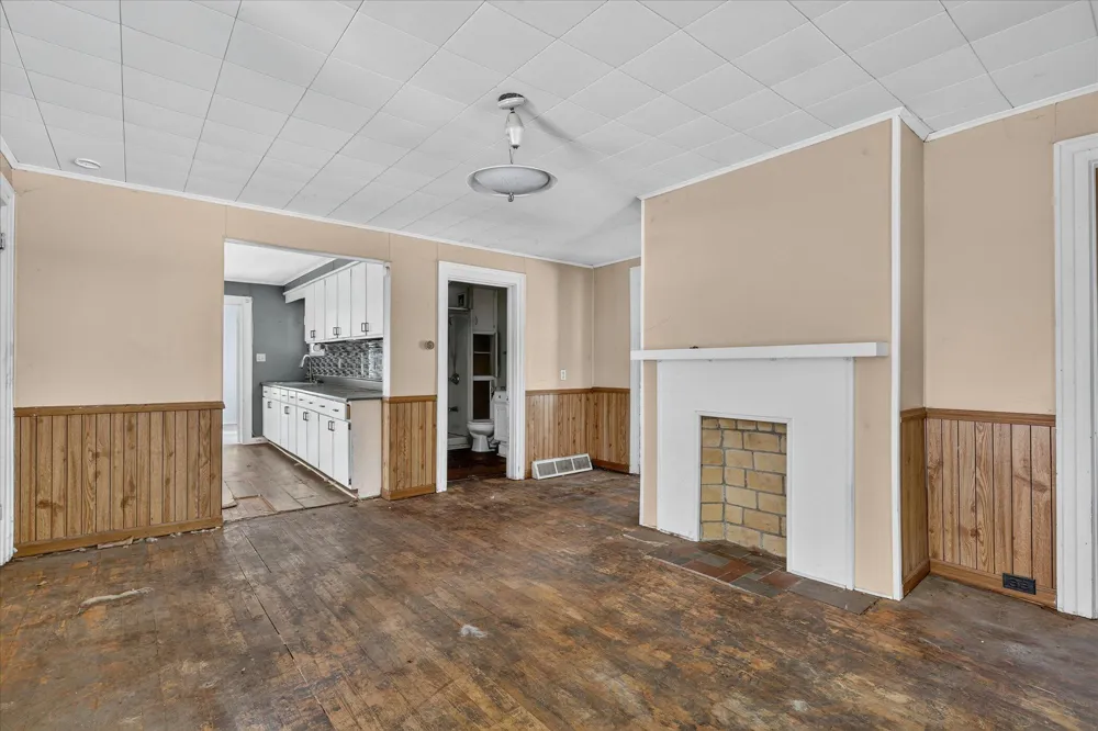 438 E Center Street Hastings, MI 49058