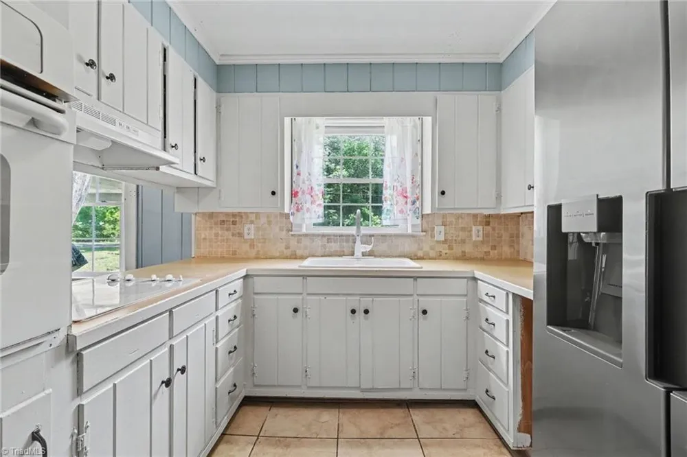 3063 Georgia Road Yadkinville, NC 27055