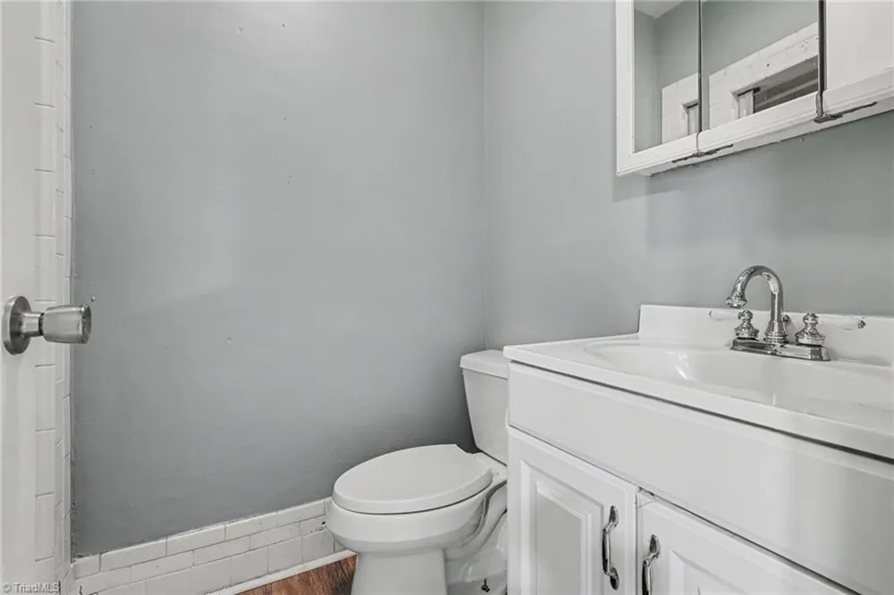 3063 Georgia Road Yadkinville, NC 27055