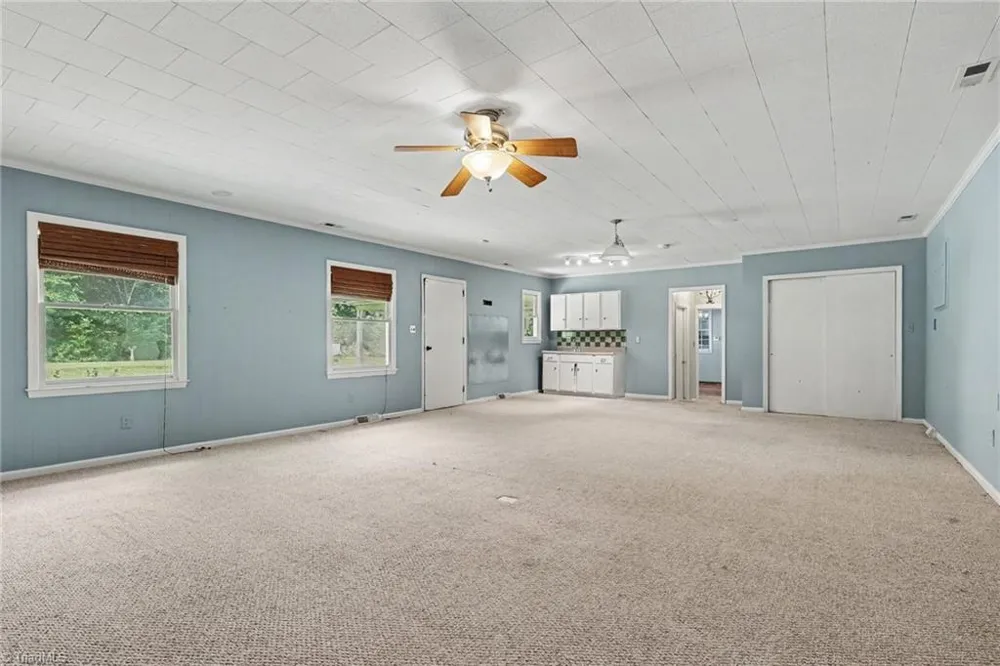 3063 Georgia Road Yadkinville, NC 27055