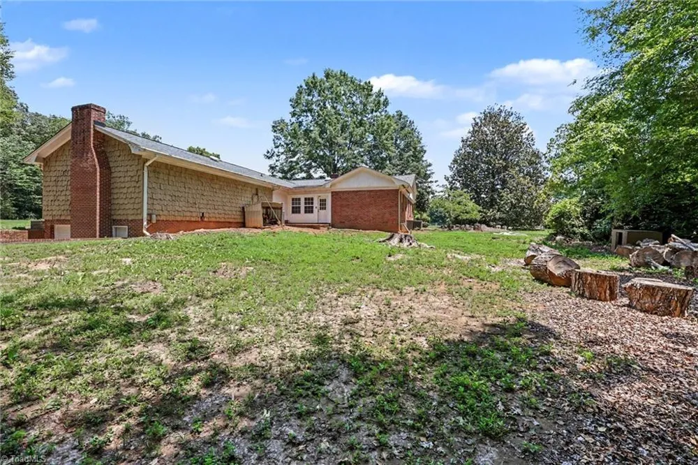 3063 Georgia Road Yadkinville, NC 27055