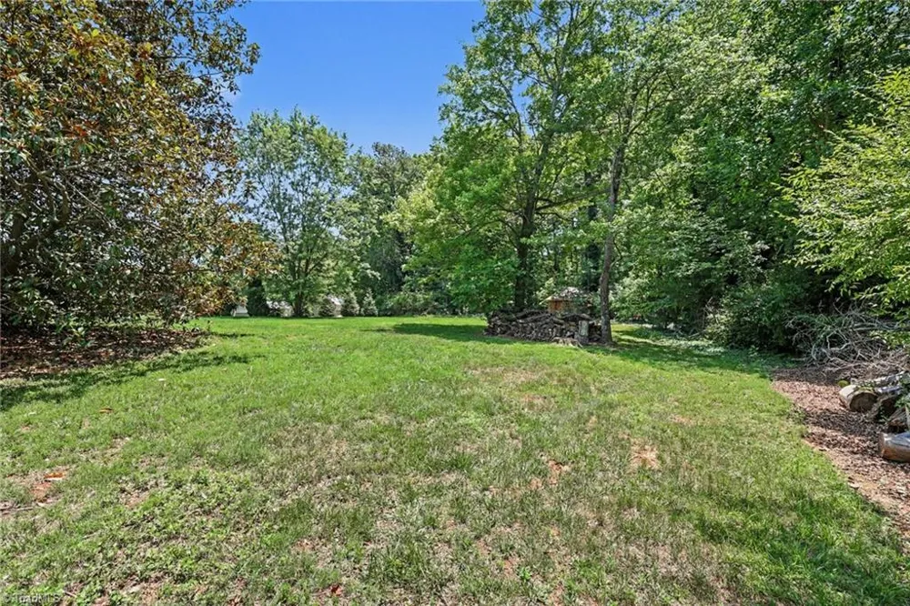 3063 Georgia Road Yadkinville, NC 27055