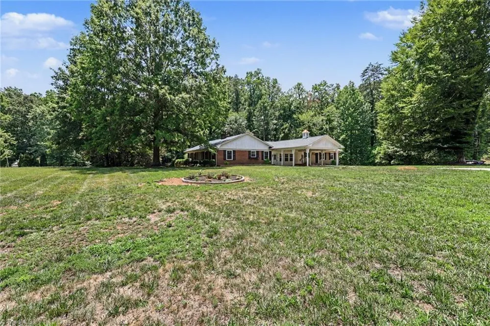 3063 Georgia Road Yadkinville, NC 27055