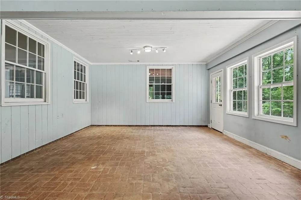 3063 Georgia Road Yadkinville, NC 27055