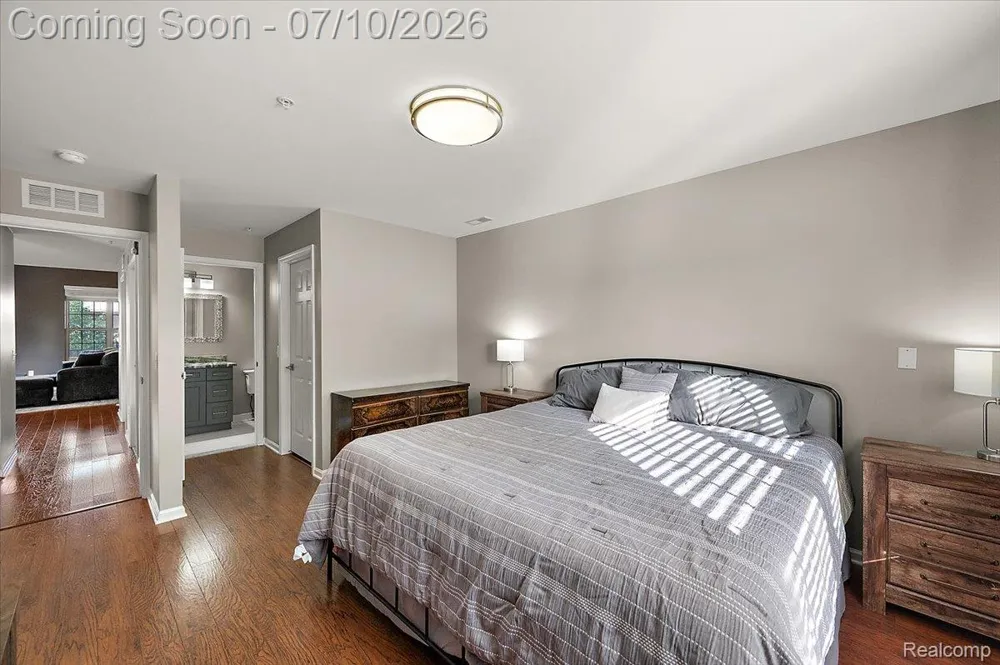 456 Boardwalk Drive Walled Lake City, MI 48390