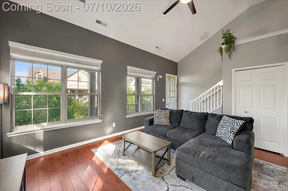 456 Boardwalk Drive Walled Lake City, MI 48390