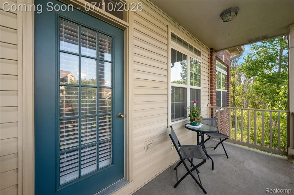 456 Boardwalk Drive Walled Lake City, MI 48390