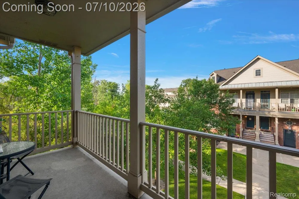 456 Boardwalk Drive Walled Lake City, MI 48390