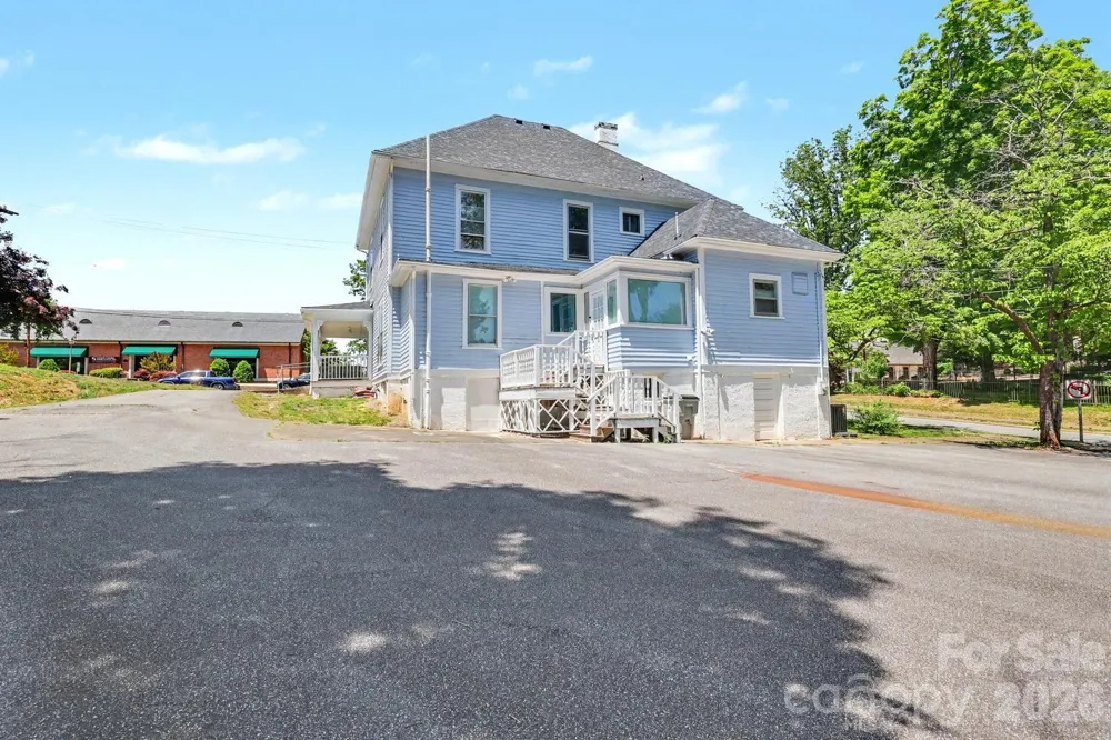 601 College Avenue SW Lenoir, NC 28645