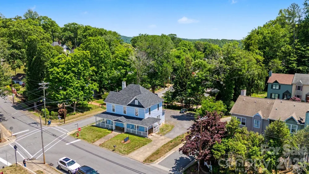 601 College Avenue SW Lenoir, NC 28645