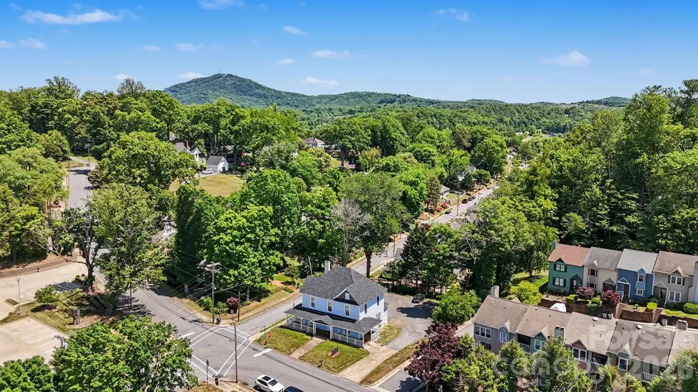 601 College Avenue SW Lenoir, NC 28645