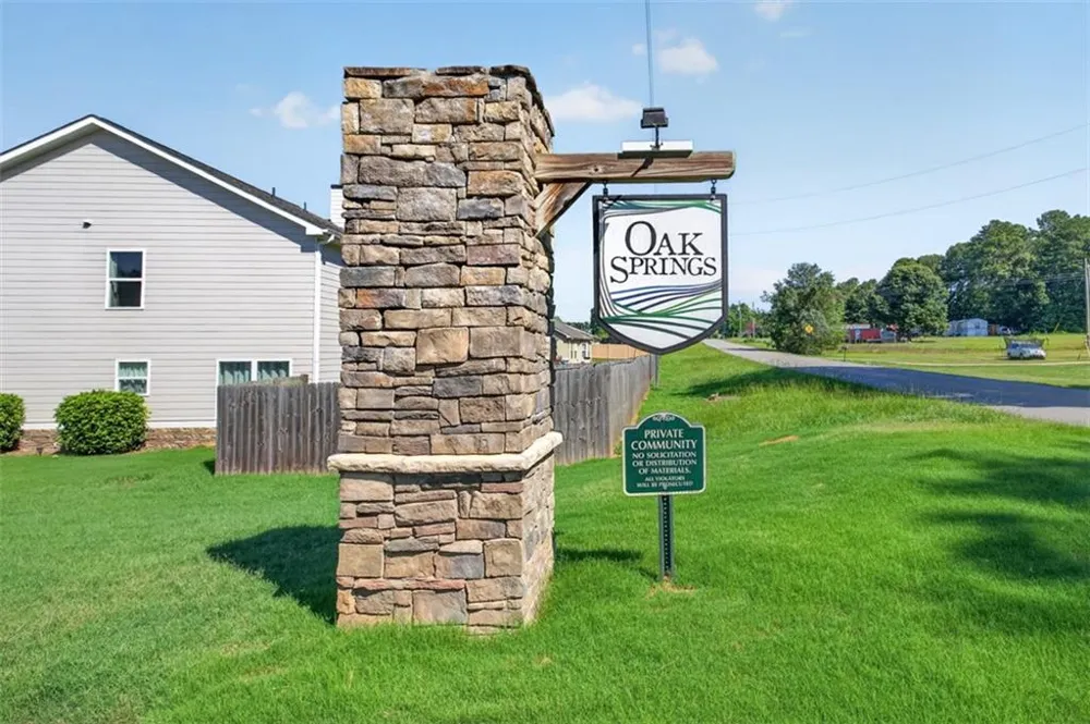1239 Oak Springs Way Statham, GA 30666