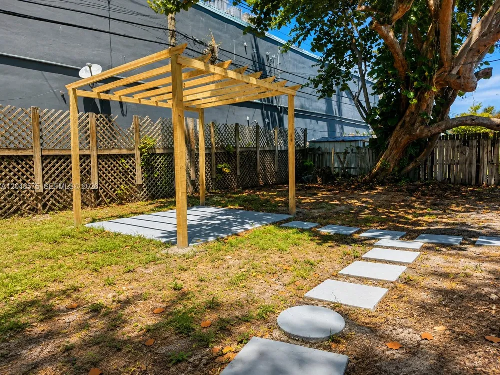 117 NE 30th Ct #2 Wilton Manors, FL 33334