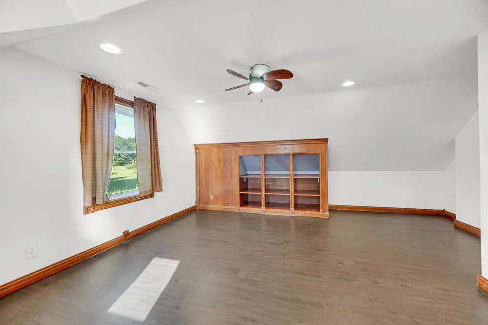7692 Emery Road Rolling Prairie, IN 46371