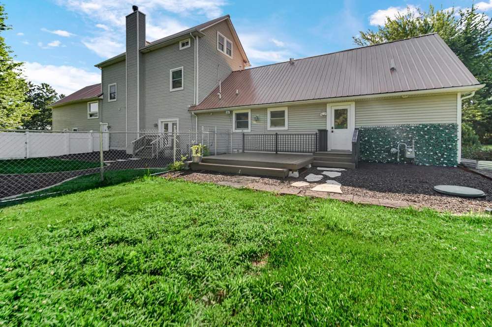 7692 Emery Road Rolling Prairie, IN 46371