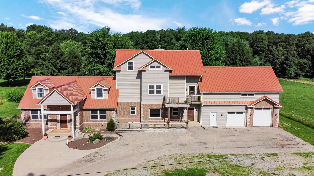 7692 Emery Road Rolling Prairie, IN 46371