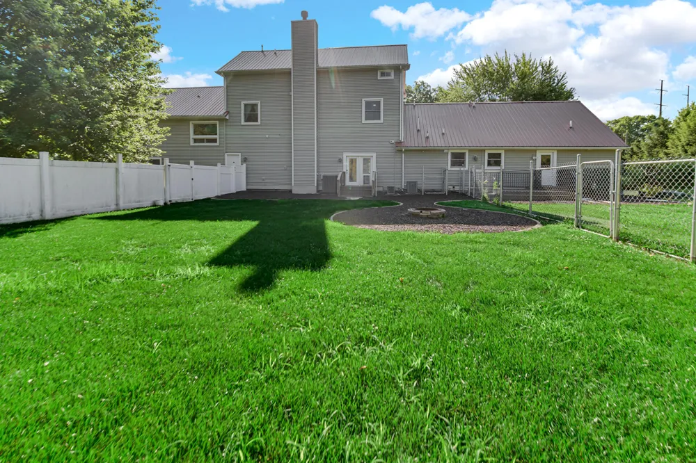 7692 Emery Road Rolling Prairie, IN 46371