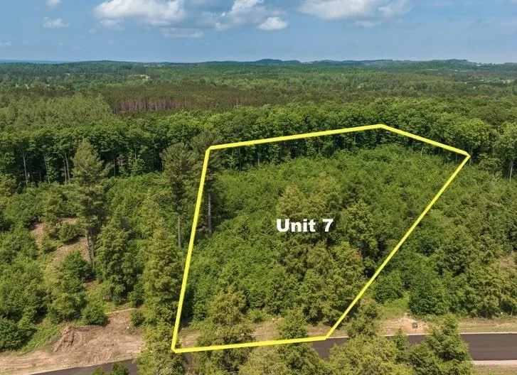 8852 Hemlock Hill Drive Long Lake Township, MI 49685