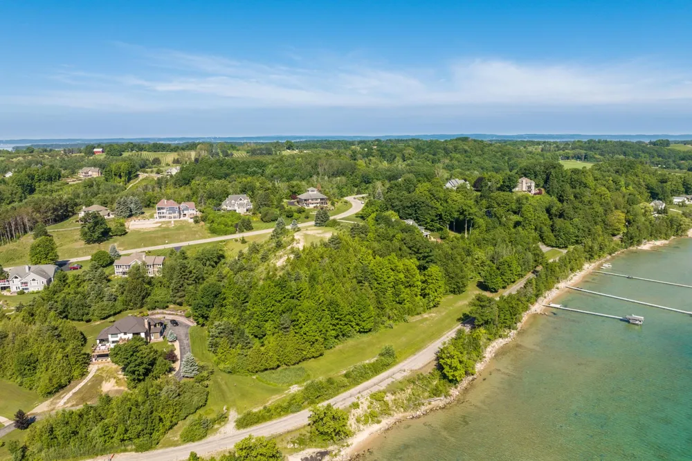14750 Mallard Drive Peninsula Township, MI 49686