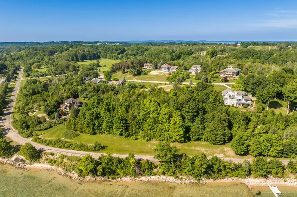 14750 Mallard Drive Peninsula Township, MI 49686