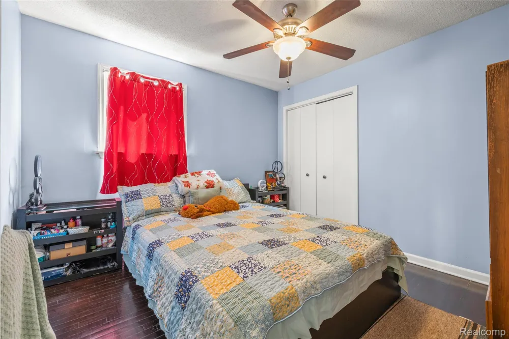 2378 River Drive Lincoln Park City, MI 48146