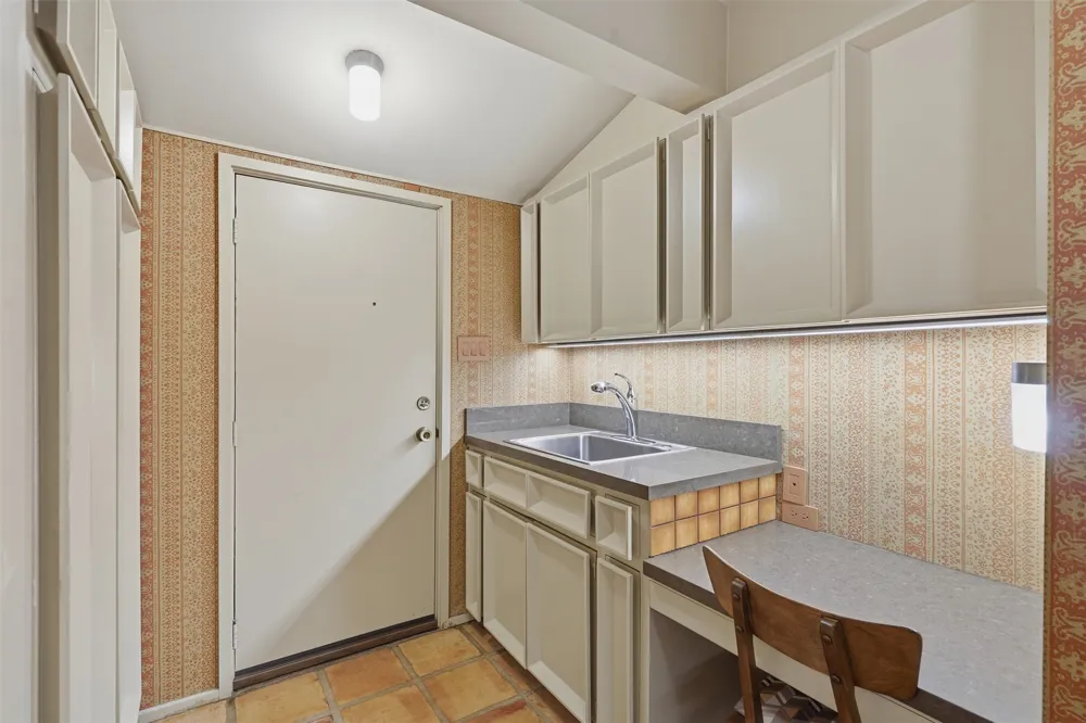 512 S Ammerman Avenue Eastland, TX 76448