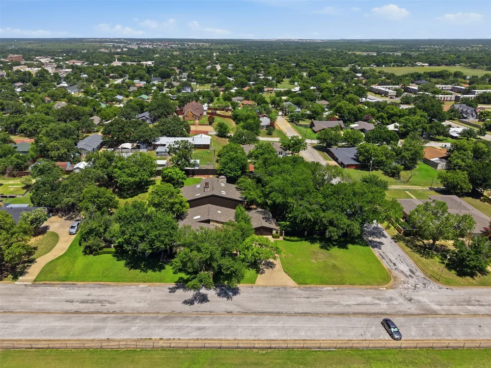 512 S Ammerman Avenue Eastland, TX 76448