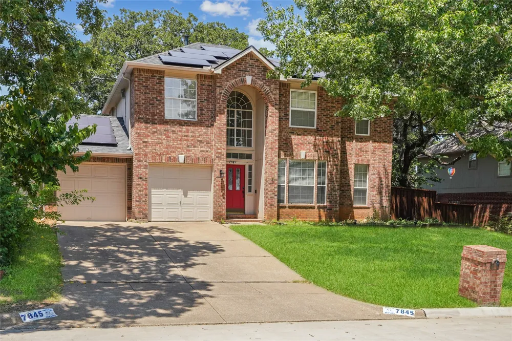 7845 Ember Oaks Drive North Richland Hills, TX 76182