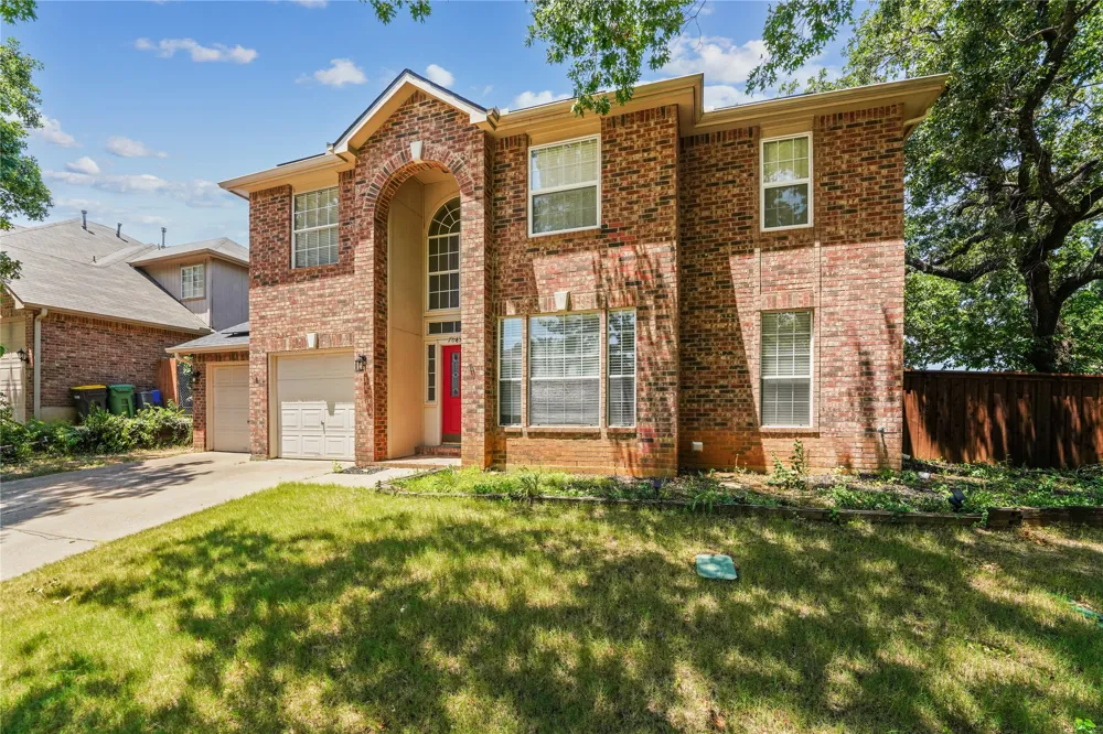 7845 Ember Oaks Drive North Richland Hills, TX 76182