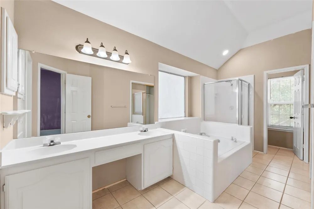 7845 Ember Oaks Drive North Richland Hills, TX 76182