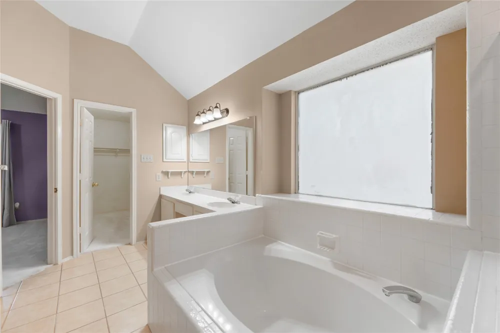 7845 Ember Oaks Drive North Richland Hills, TX 76182