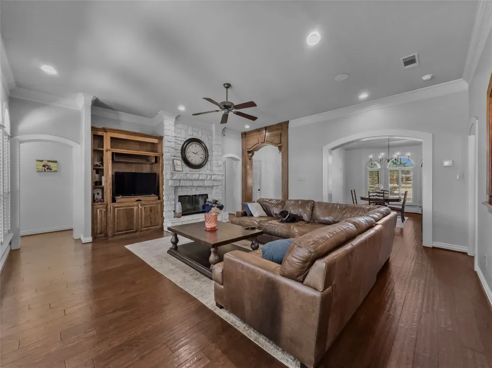 3211 Lake Creek Trail Mansfield, TX 76063